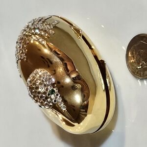 Elegant Gold and Silver Women's Jewelry